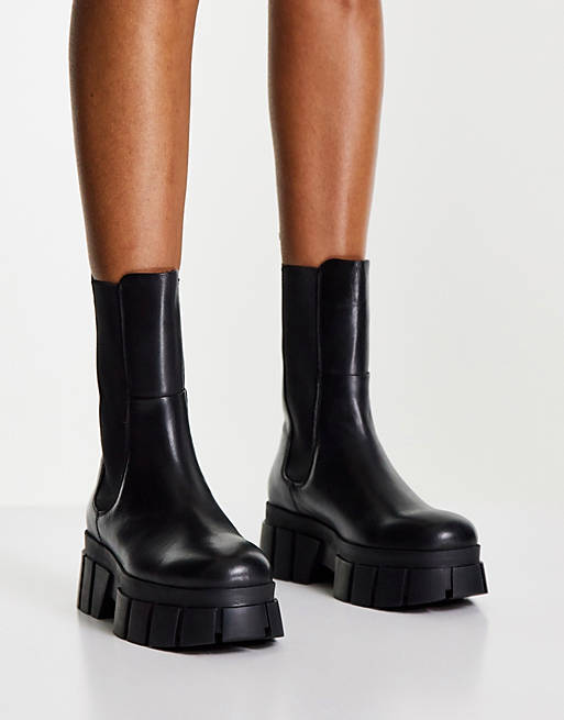 ASOS DESIGN Adjust premium leather chunky chelsea boots in black
