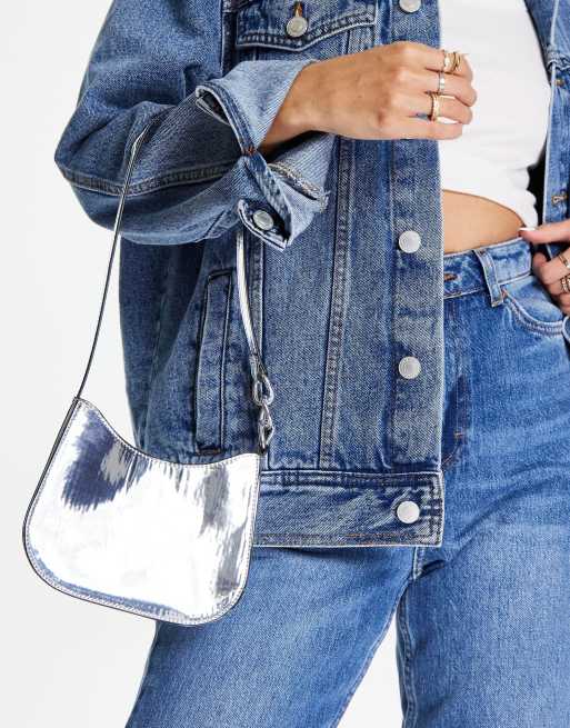 ASOS DESIGN - Afgeronde mini-schoudertas met schakelkettinkje in handvat in zilver 