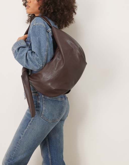 ASOS DESIGN - Afgeronde schoudertas met geknoopt detail in bruin, 4 van 4