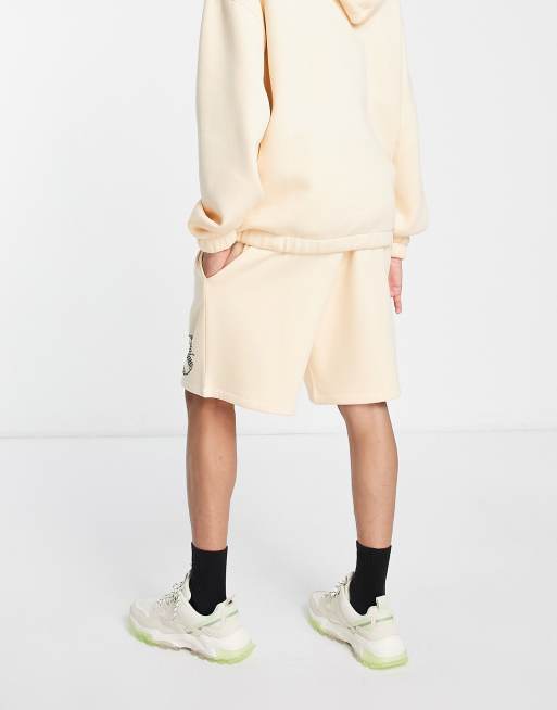 ASOS DESIGN - Afslappede beige shorts med tekstprint i rhinsten - Del af sæt, 2 af 4