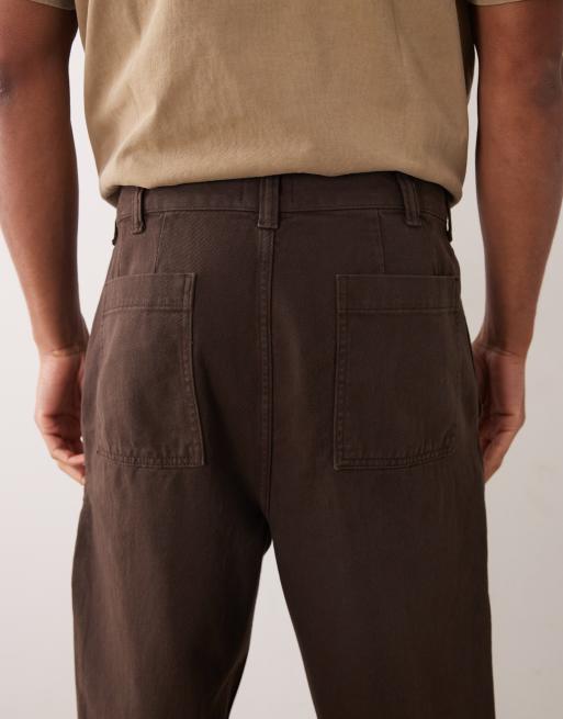 ASOS DESIGN - Afslappede og tapered brune bukser med indadvendte plisseringer, 5 af 5