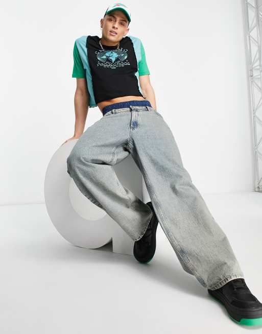 ASOS DESIGN - Afslappet cropped T-shirt i sort og grøn farveblok med print foran