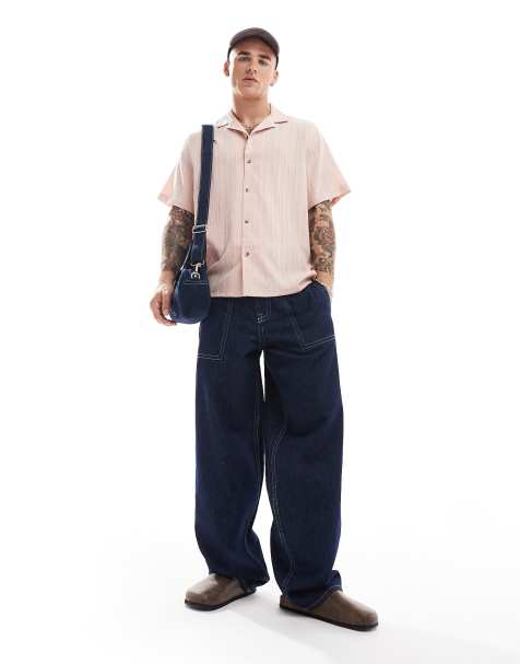 ASOS DESIGN - Afslappet skjorte i sart rosa krølstof med tekstur og reverskrave - view 1