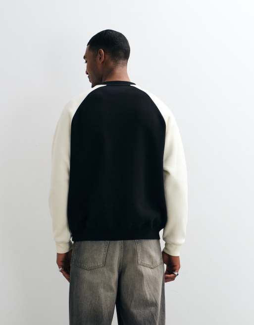 ASOS DESIGN afslappet sweatshirt med hvid kontrast og raglanærmer med rund hals i sort, 4 af 5