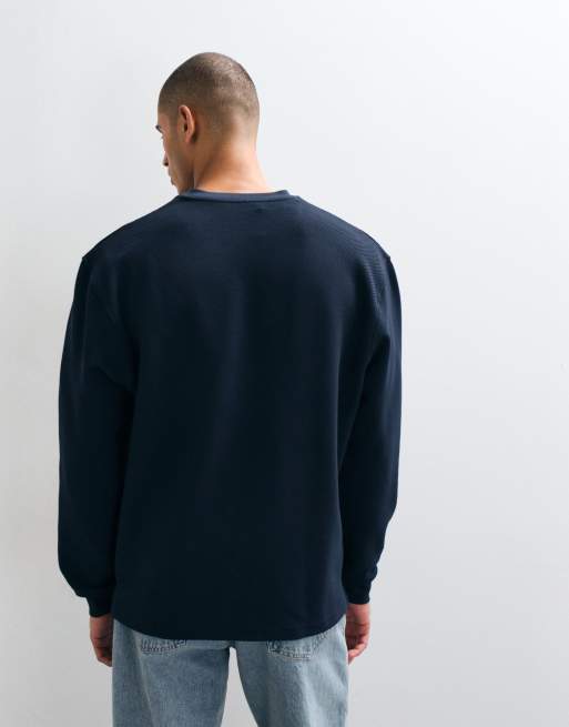 ASOS DESIGN afslappet sweatshirt med v-hals i jacquard-stof i navy, 3 af 5
