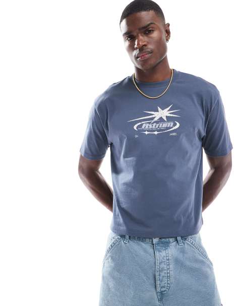 ASOS DESIGN - Afslappet T-shirt med firkantet pasform og print fortil i marineblå - view 1