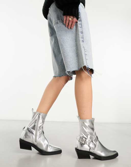 ASOS DESIGN sneakers in metallic silver