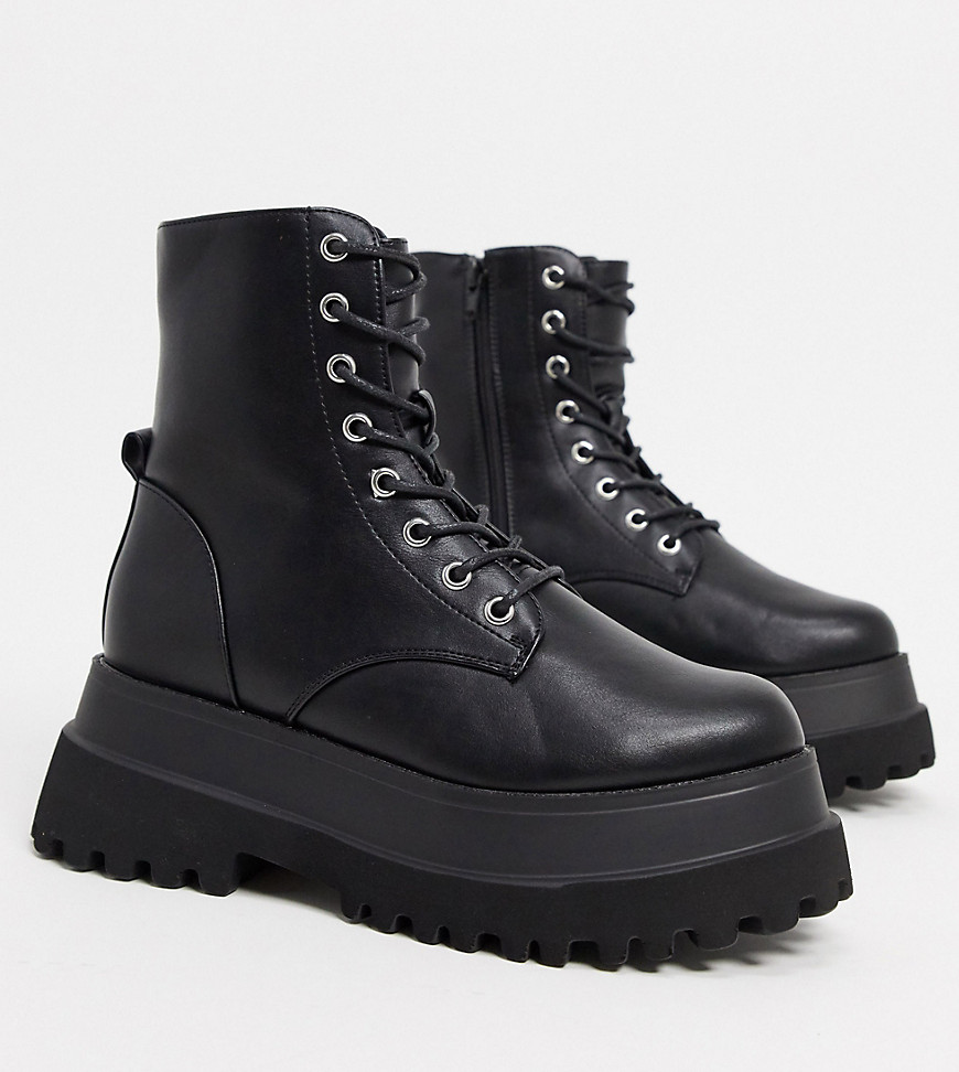 asos design -  – Agile – Geschnürte Ankle-Boots mit dicker Sohle in Schwarz, weite Passform