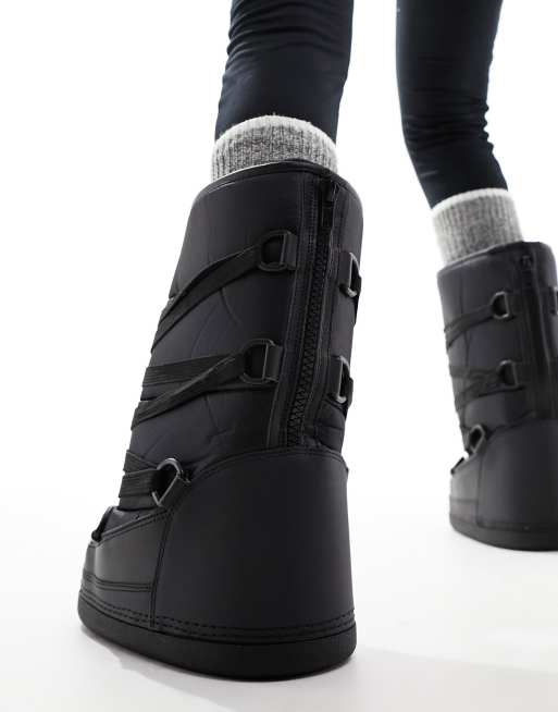 ASOS DESIGN Alaska puffer snow boots in black