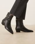 [ASOS DESIGN] ASOS DESIGN Albie flat pointed ankle boots in black 35 BLACK