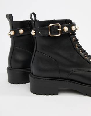 bottines avec perle
