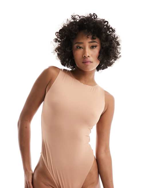 ASOS DESIGN – All Day – Geschmeidiger Body in Camel mit Racerback