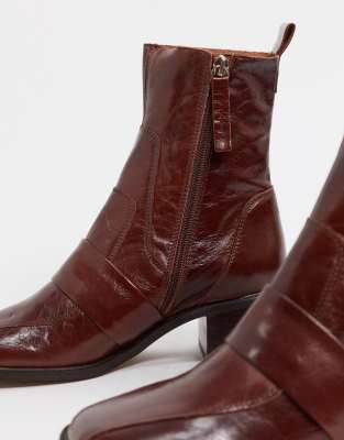 almond boots