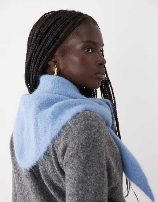 ASOS DESIGN alpaca wool mix knitted triangle scarf in mid blue, 3 of 3
