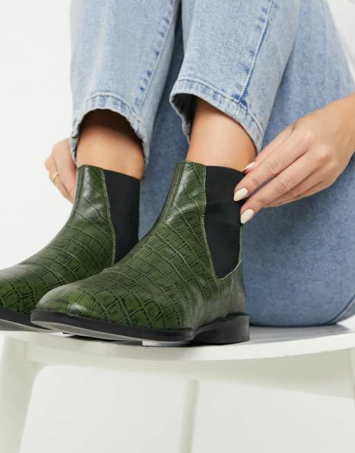 ASOS DESIGN Alyssa leather chelsea boots in green croc | ASOS