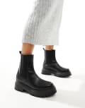 [ASOS DESIGN] ASOS DESIGN Amber chunky chelsea boots in black 37 Black pu