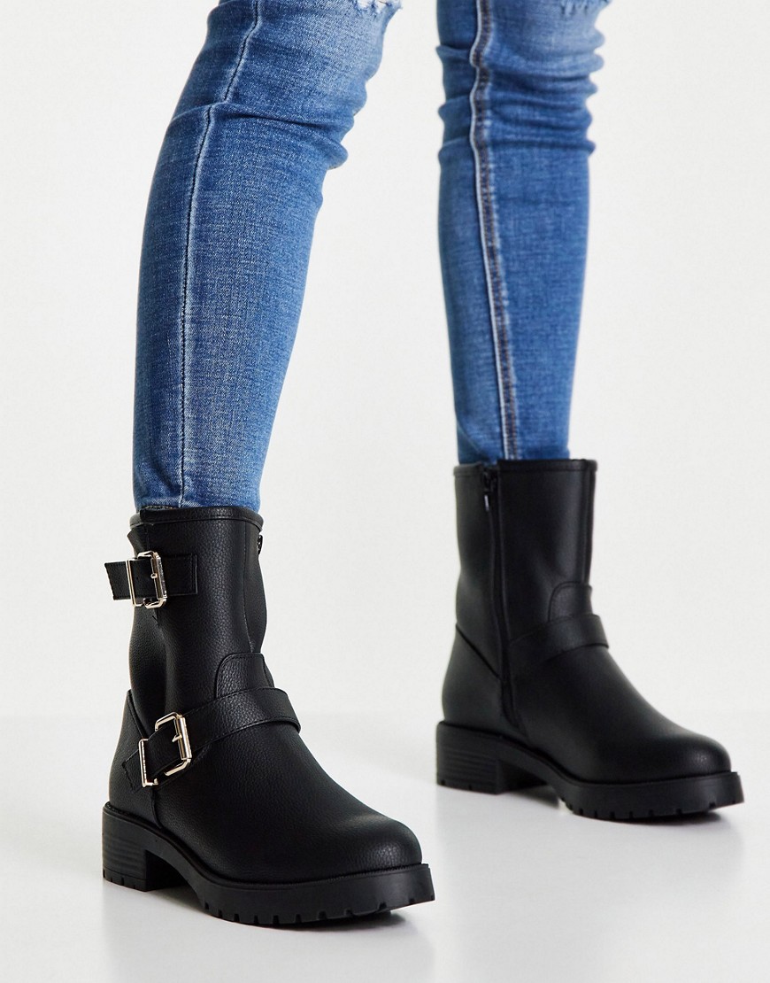 ASOS DESIGN Amber pull on hiker boots in black