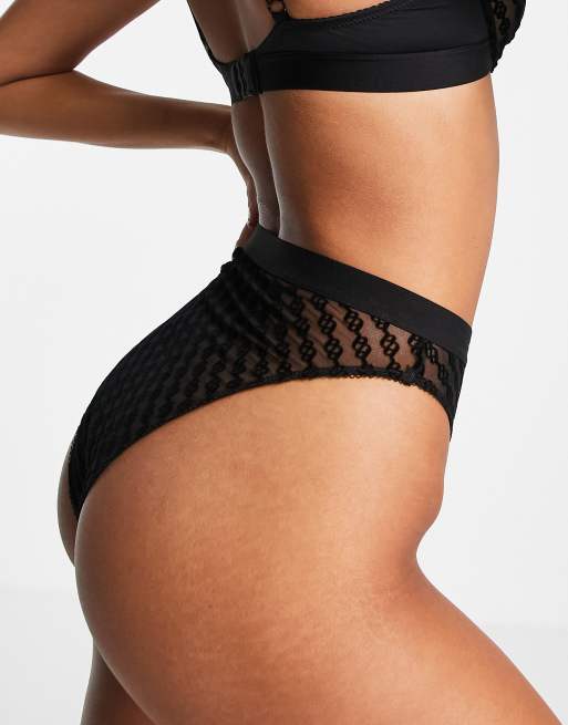ASOS DESIGN - Amelia - Slip a vita alta in rete con monogramma in tessuto floccato nero, 4 di 4