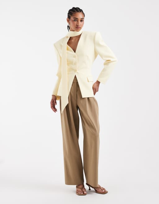 ASOS DESIGN - Americana con cintura entallada y detalle de fular, 2 de 4