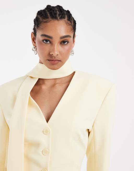 ASOS DESIGN - Americana con cintura entallada y detalle de fular, 4 de 4