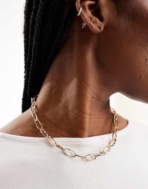 ASOS DESIGN – Łańcuszkowy naszyjnik w kolorze złota z motywem stopionych ogniw