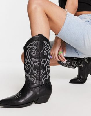 ASOS DESIGN Andi flat western boots in black  | ASOS