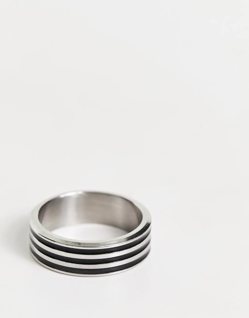 ASOS DESIGN - Anello a fascia in acciaio inossidabile resistente all'acqua nero e argentato, 4 di 4