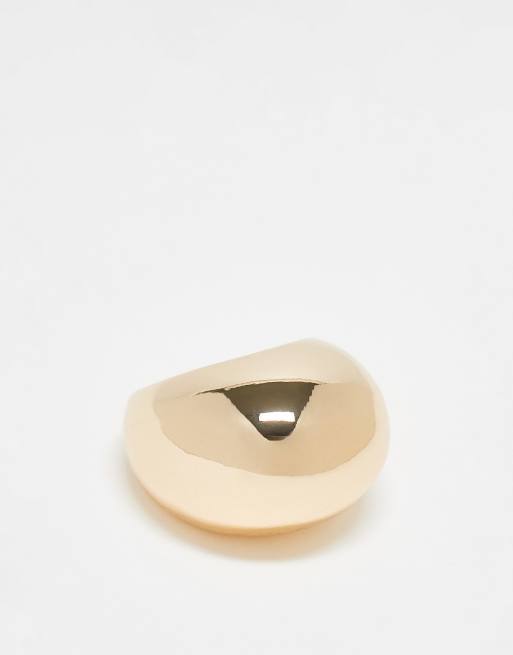 ASOS DESIGN - Anello bombato oversize color oro