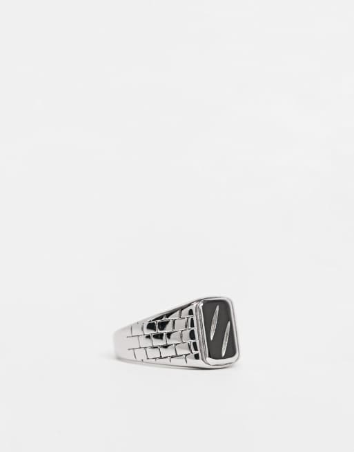 ASOS DESIGN - Anello chevalier in acciaio inossidabile resistente all'acqua zigrinato color argento
