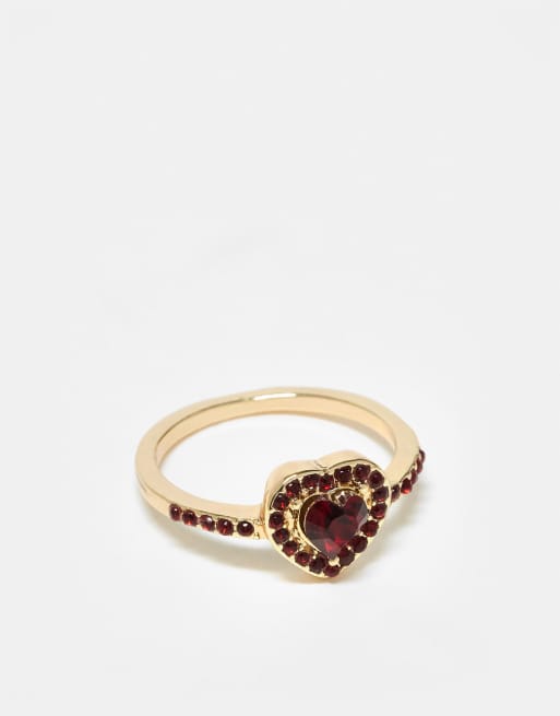 ASOS DESIGN - Anello color oro con cristalli rossi a cuore