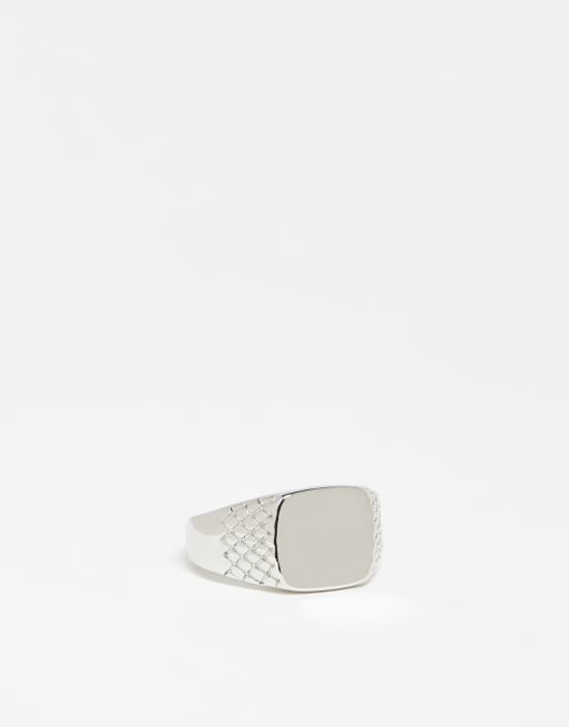 ASOS DESIGN - Anello con sigillo quadrato con incisioni color argento