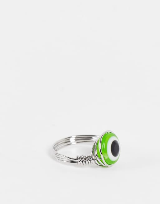 ASOS DESIGN - Anello in filo metallico color argento con occhio verde
