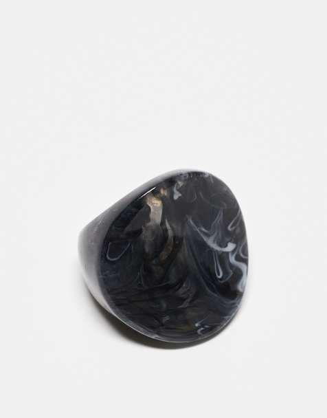 ASOS DESIGN - Anello oversize in resina nero slavato - view 1
