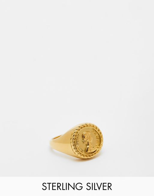 ASOS DESIGN - Anello per mignolo a sigillo com motivo di moneta in argento sterling placcato oro 14k