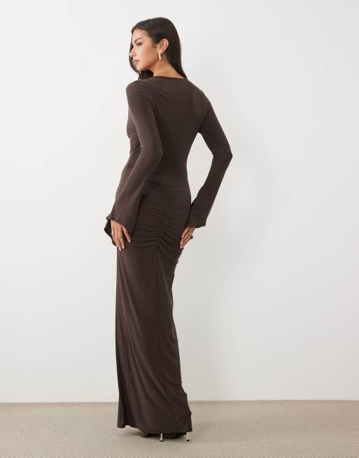 ASOS DESIGN angel sleeve keyhole maxi dress in chocolate, 4 of 4