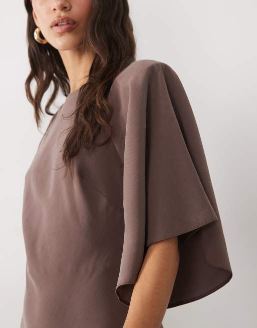 ASOS DESIGN angel sleeve maxi dress in brown, 3 of 4