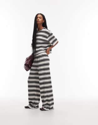 ASOS DESIGN - Angeraute, gestreifte Hose mit weitem Bein, Kombiteil-Bunt