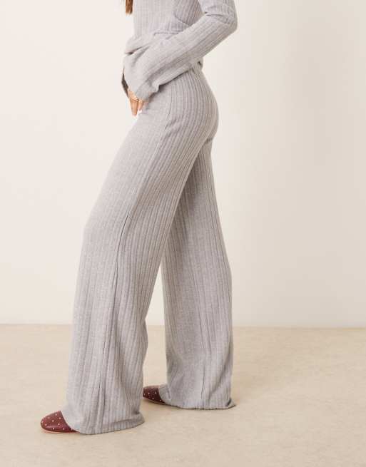 ASOS DESIGN – Angeraute Hose in Grau mit breiter Rippenstruktur und weitem Bein, Kombiteil, 2 von 5