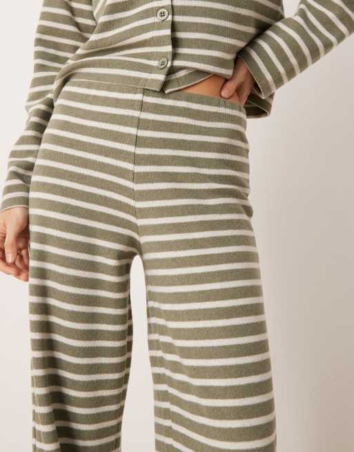 ASOS DESIGN – Angeraute Hose in Grün mit Streifen und weitem Bein, Kombiteil, 5 von 5