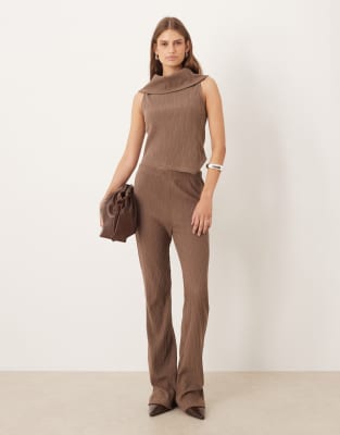 ASOS DESIGN - Angeraute Hose in Schokobraun mit Rippenstruktur-Mix, Kombiteil-Grün