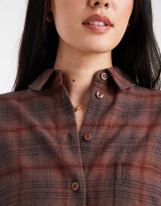 ASOS DESIGN – Angeraute Oversize-Hemdbluse in kariertem Braun, 4 von 4