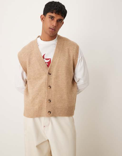 ASOS DESIGN – Angeraute Strickweste in Beige mit Knopfleiste und kastigem Oversize-Schnitt