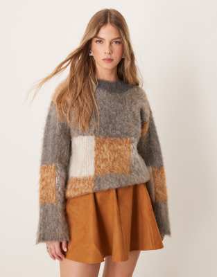 ASOS DESIGN - Angerauter Oversize-Pullover mit grünem Karomuster-Bunt