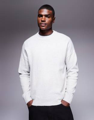 Angerauter Oversize-Strickpullover in Grau mit Rundhalsausschnitt Grau XS