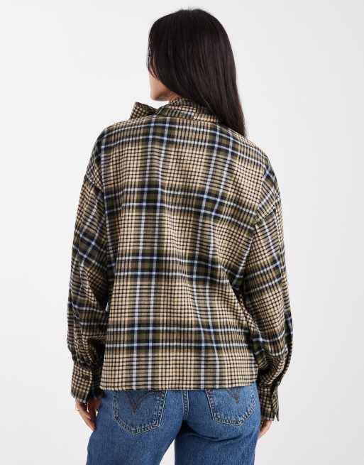 ASOS DESIGN – Angerautes Oversize-Hemd in kariertem Marineblau mit Schleifendetail am Kragen, 4 von 4