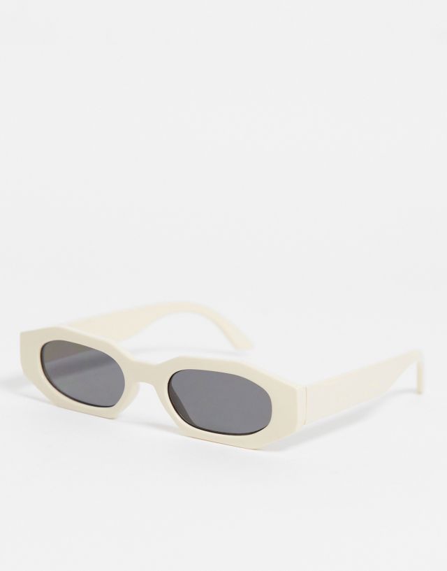 ASOS DESIGN - angled sunglasses with ecru frame and smoke lens