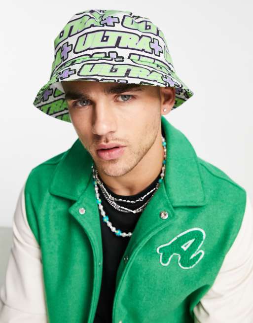 ASOS DESIGN – Anglerhut in Grün mit „Ultra“-Print