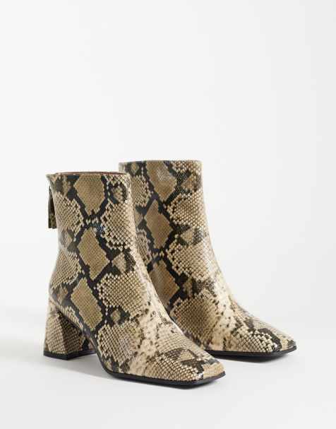 ASOS DESIGN ankelboots med bred passform och blockklack i ormmönster, Rafe - view 1