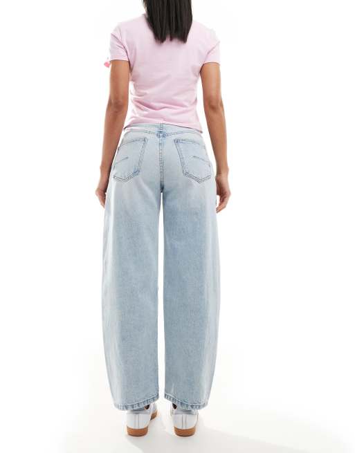 ASOS DESIGN ankle grazer barrel jeans with cinch rise in lightwash , 3 of 5