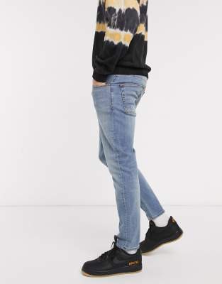 ankle grazer skinny jeans